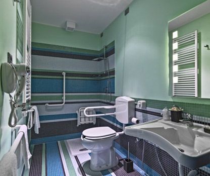 Salle de bains pour personne à mobilité réduite, EEAC, salle de bain pmr, Celles sur Belle, 79